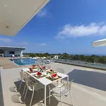 Elite * Protaras
