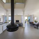 Elite *
